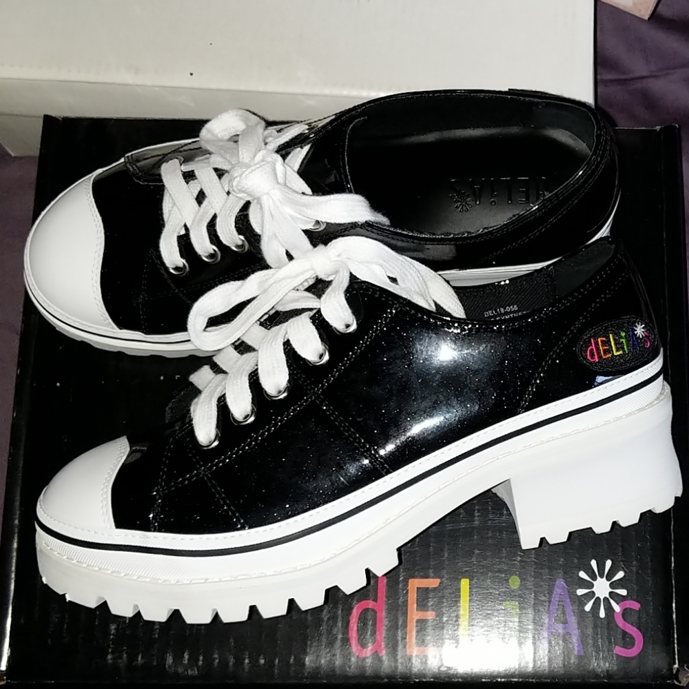 Delia's Sneaker Heel